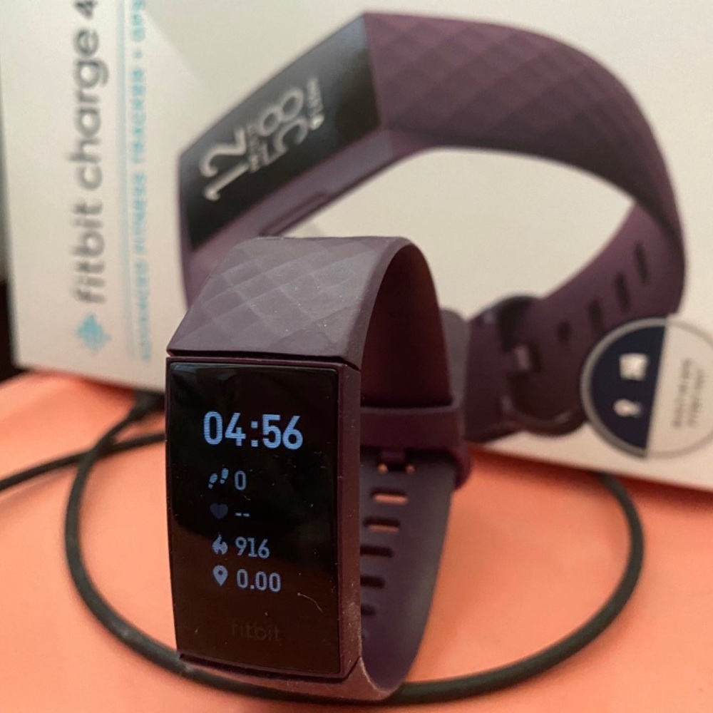 Fitbit Charge 4